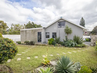 3 Bedroom House For Sale in Cape Town - img