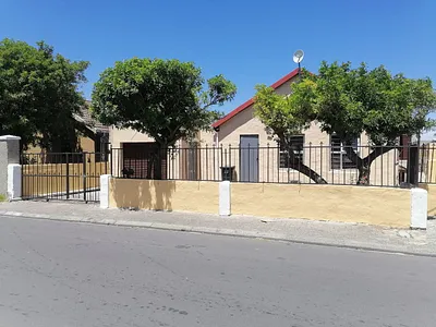 3 Bedroom House For Sale in Blue Downs - rbFj.webp