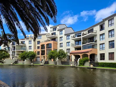 3 Bedroom Apartment For Sale in Milnerton - img