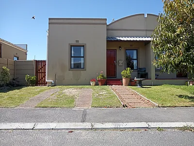 2 Bedroom House To Rent in Blue Downs - roTJ.webp