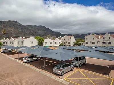 2 Bedroom Apartment To Rent in Cape Town - 1A2k.webp