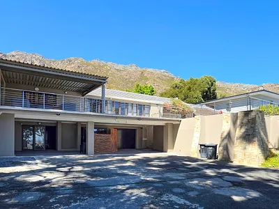 3 Bedroom House To Rent in Gordons Bay - img