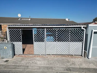 3 Bedroom House For Sale in Mitchells Plain - ea3F.webp