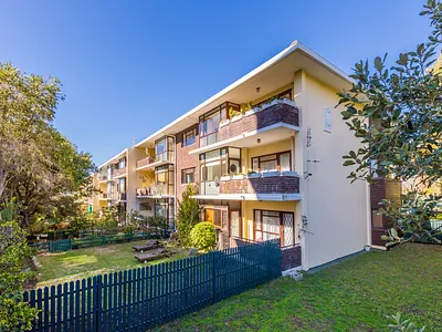 3 Bedroom Apartment To Rent in Cape Town - MIUJ.webp