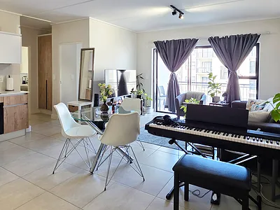 2 Bedroom Apartment For Sale in Milnerton - oF2R.webp