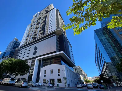 2 Bedroom Apartment To Rent in Cape Town - y1OE.webp