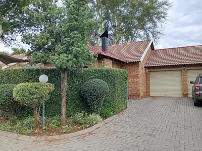 3 Bedroom Townhouse To Rent in Pretoria - img