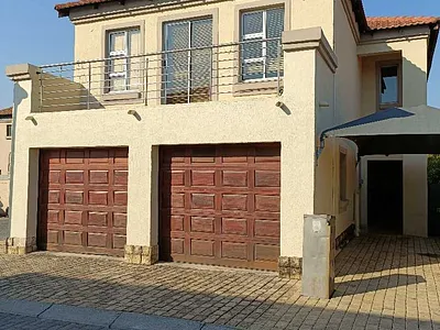 3 Bedroom Townhouse To Rent in Pretoria - img