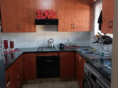 2 Bedroom Townhouse For Sale in Pretoria - img