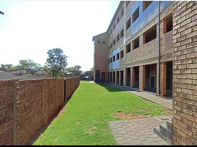 2 Bedroom Apartment For Sale in Pretoria - img