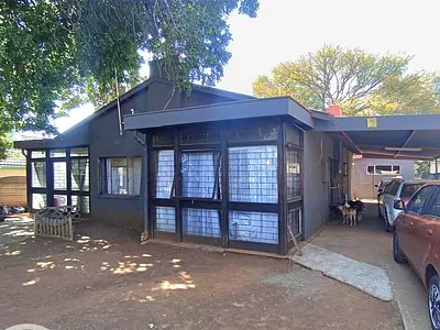 3 Bedroom House For Sale in Pretoria - PfBj.webp