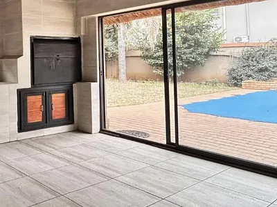 4 Bedroom House For Sale in Hartbeespoort - pzeb.webp