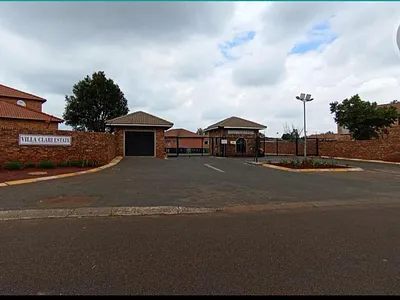 3 Bedroom Townhouse For Sale in Pretoria - img
