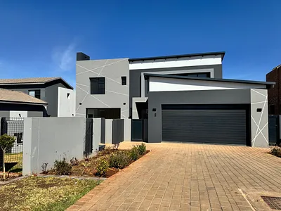4 Bedroom House For Sale in Centurion - img
