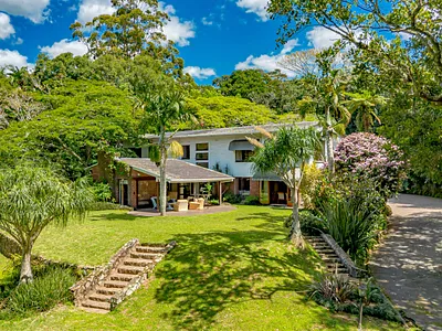 5 Bedroom House For Sale in Pinetown - WxMv.webp