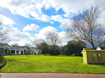 2 Bedroom Townhouse For Sale in Stellenbosch - img
