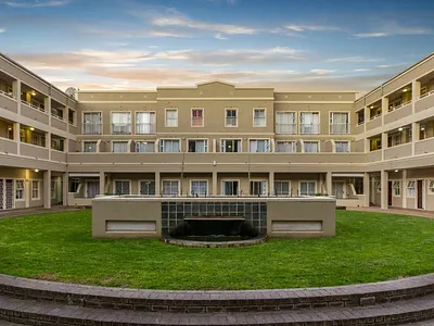 2 Bedroom Apartment For Sale in Stellenbosch - F4y7.webp