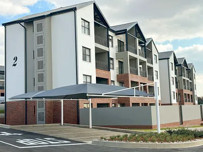 2 Bedroom Apartment To Rent in Randburg - PQOp.webp