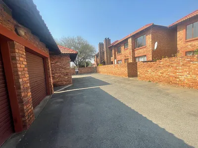 3 Bedroom Apartment For Sale in Kempton Park - m839.webp