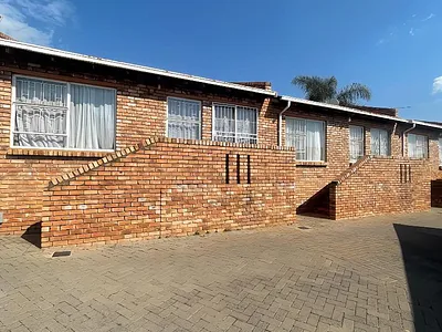 1 Bedroom Townhouse For Sale in Kempton Park - img