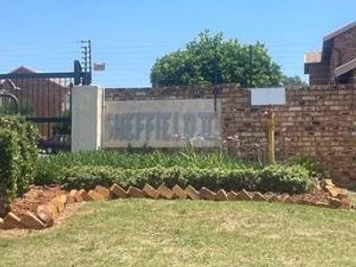 2 Bedroom Apartment For Sale in Kempton Park - qwER.webp
