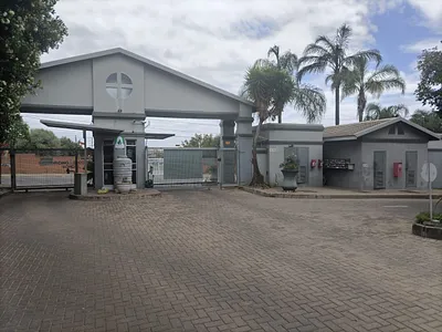 2 Bedroom Apartment For Sale in Randburg - img