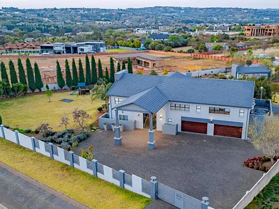 6 Bedroom House For Sale in Pretoria - QrAd.webp