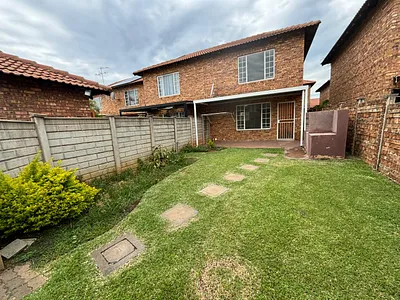 2 Bedroom Townhouse For Sale in Annlin, Pretoria - NDzJ.webp
