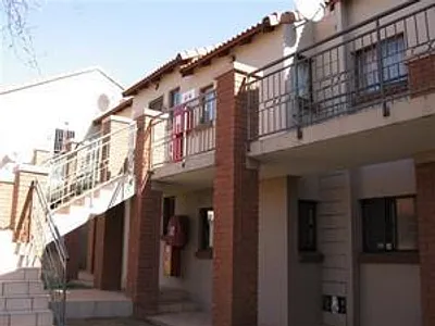 2 Bedroom Townhouse To Rent in Centurion - img