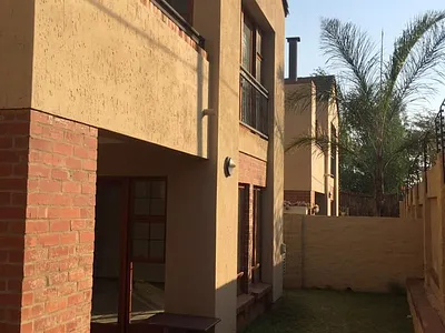 3 Bedroom Townhouse To Rent in Olympus AH, Pretoria - oEtD.webp