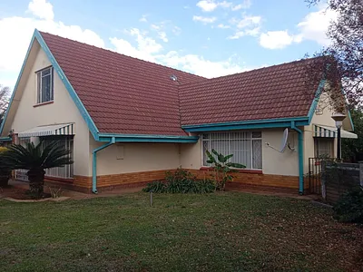 3 Bedroom House For Sale in Vereeniging - WkU6.webp