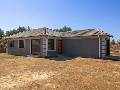 3 Bedroom House For Sale in Springs - MmTI.webp