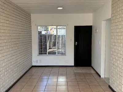 2 Bedroom Townhouse For Sale in Pretoria - OaiO.webp