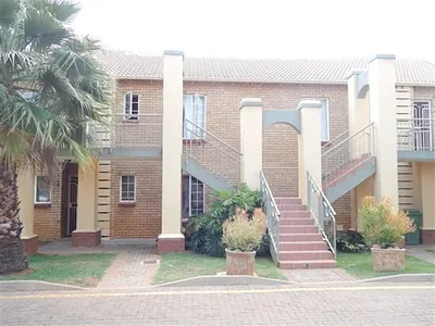 2 Bedroom Apartment To Rent in Pretoria - VfdT.webp