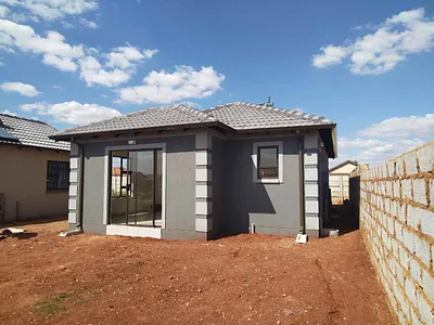 3 Bedroom House For Sale in Benoni - 1eCz.webp