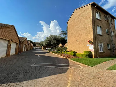 2 Bedroom Townhouse To Rent in Centurion - img