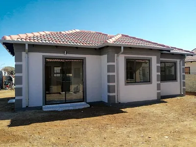 3 Bedroom House For Sale in Benoni - Rga8.webp