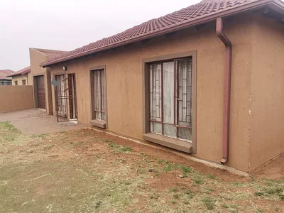 3 Bedroom House For Sale in Vanderbijlpark CE 7, Vanderbijlpark CE - gx1f.webp