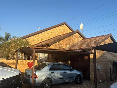 3 Bedroom Townhouse For Sale in Centurion - DGJz.webp