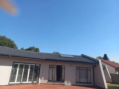 3 Bedroom House For Sale in Vanderbijlpark SE 6, Vanderbijlpark SE - Q4Jz.webp