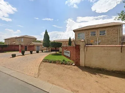 3 Bedroom Apartment To Rent in Centurion - gS4E.webp