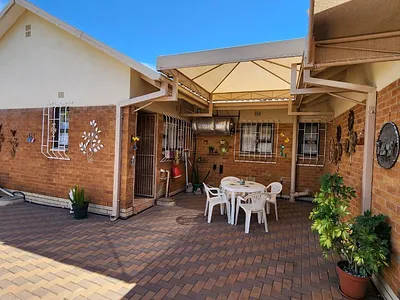 3 Bedroom House For Sale in Vanderbijlpark SE 6, Vanderbijlpark SE - img