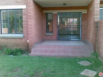 2 Bedroom Townhouse To Rent in Pretoria - vEW6.webp