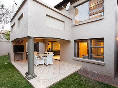 4 Bedroom Townhouse To Rent in Pretoria - img