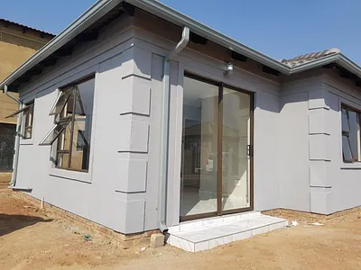 3 Bedroom House For Sale in Springs - 1ywT.webp