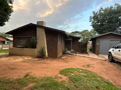 3 Bedroom House For Sale in Vanderbijlpark CW 5, Vanderbijlpark CW - GUkj.webp