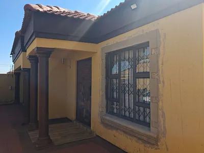 3 Bedroom House For Sale in Vanderbijlpark CE 7, Vanderbijlpark CE - ZBpa.webp