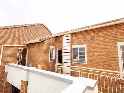 2 Bedroom Apartment For Sale in Centurion - eTG6.webp