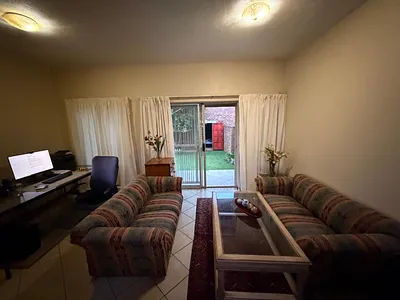 2 Bedroom Townhouse For Sale in Pretoria - hKwp.webp