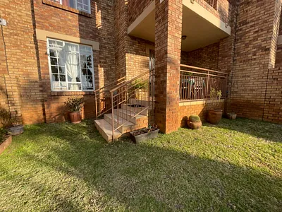 2 Bedroom Townhouse For Sale in Pretoria - onQG.webp